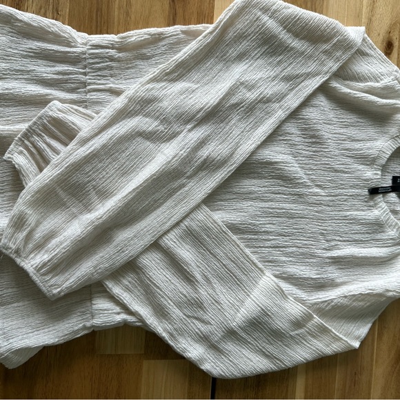 Dynamite Top - Picture 3 of 9